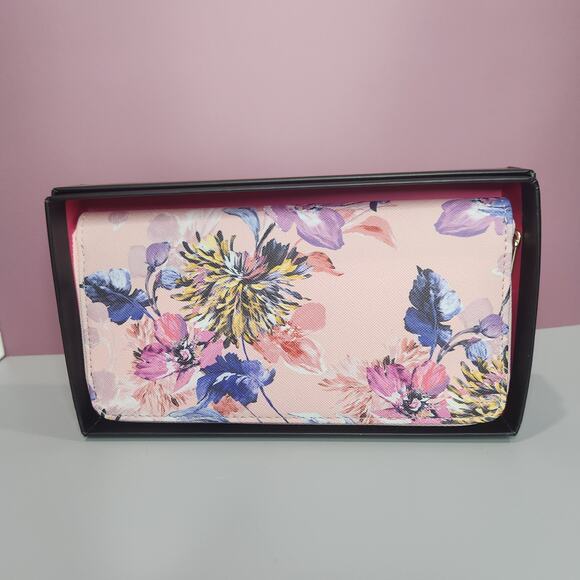 Trina Turk Ligh Pink Floral Zip Around Long Wallet‎ NIB - Picture 5 of 6